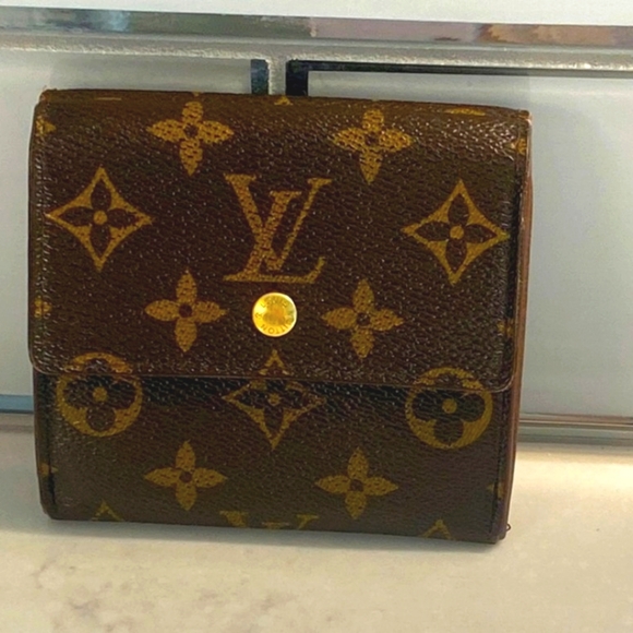 Louis Vuitton Classic Monogrsm Design - Picture 1 of 9